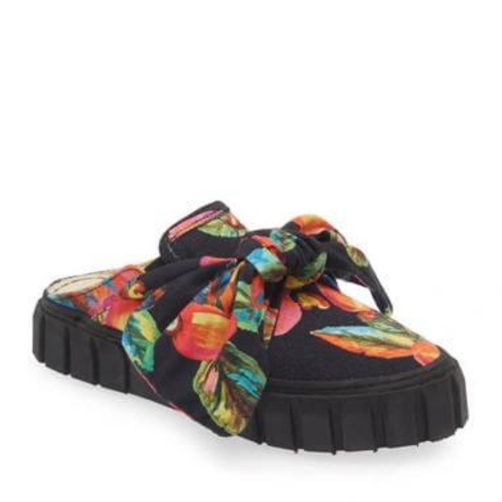 FARM Rio Cashew Platform Mule in Cashew Black, Size 7